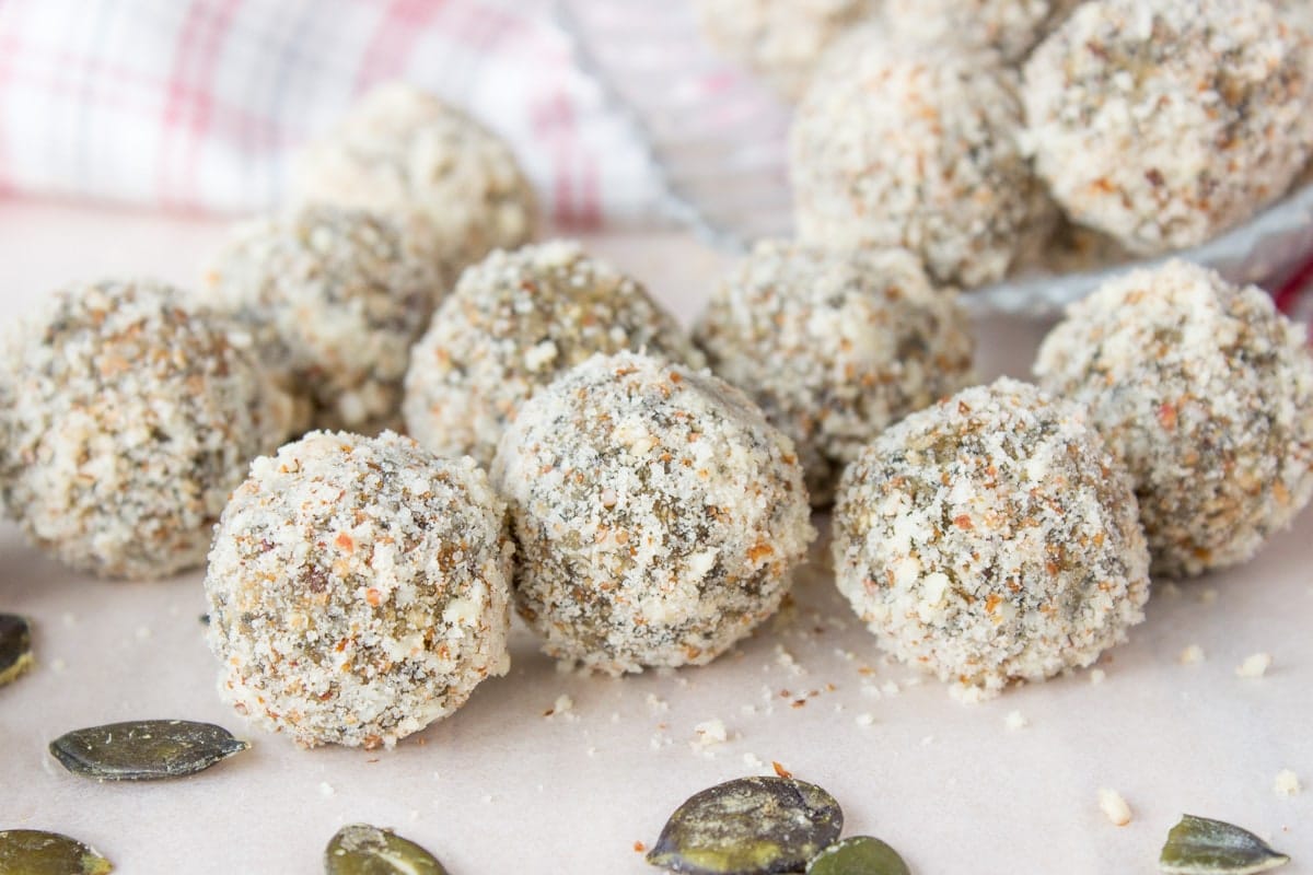 Soft, fragrant, super healthy Pumpkin Seeds Energy Balls made without added sugars. These energy balls are very nutritious, full of fibers, proteins, and healthy fats. An ideal healthy snack between meals. CLICK to grab recipe PIN for later! | Natalie's Food & Health | natalieshealth.com