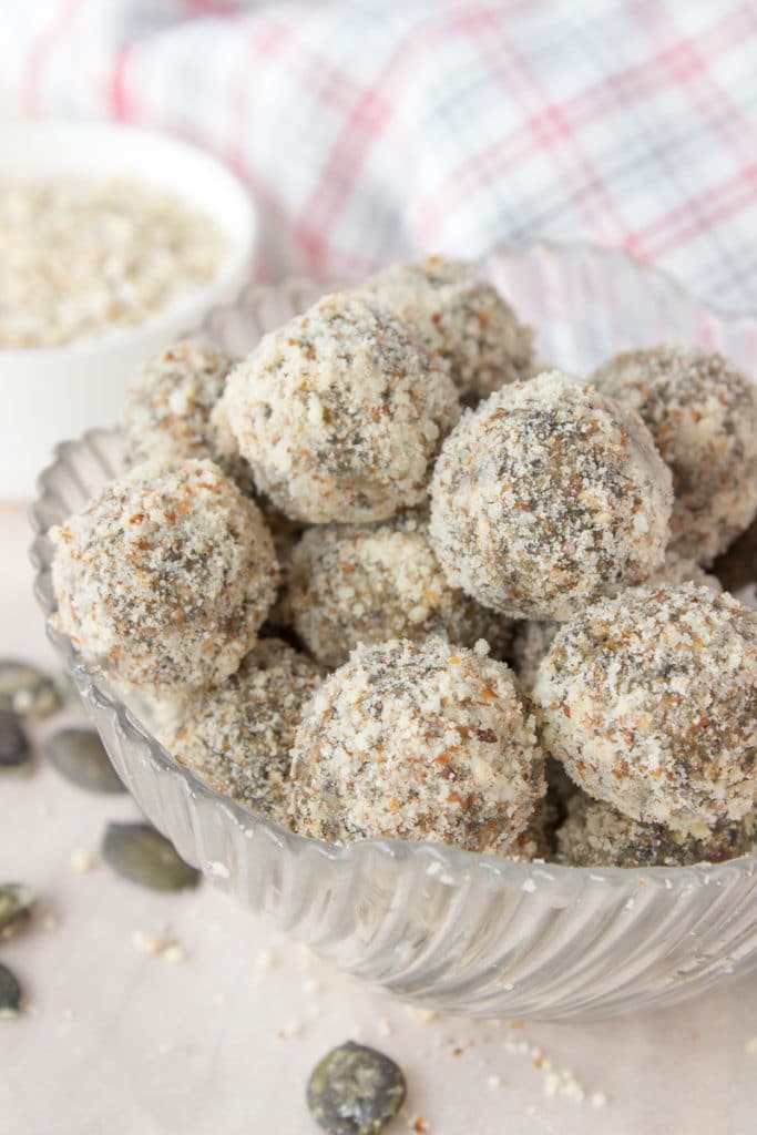 Soft, fragrant, super healthy Pumpkin Seeds Energy Balls made without added sugars. These energy balls are very nutritious, full of fibers, proteins, and healthy fats. An ideal healthy snack between meals. CLICK to grab recipe PIN for later! | Natalie's Food & Health | natalieshealth.com