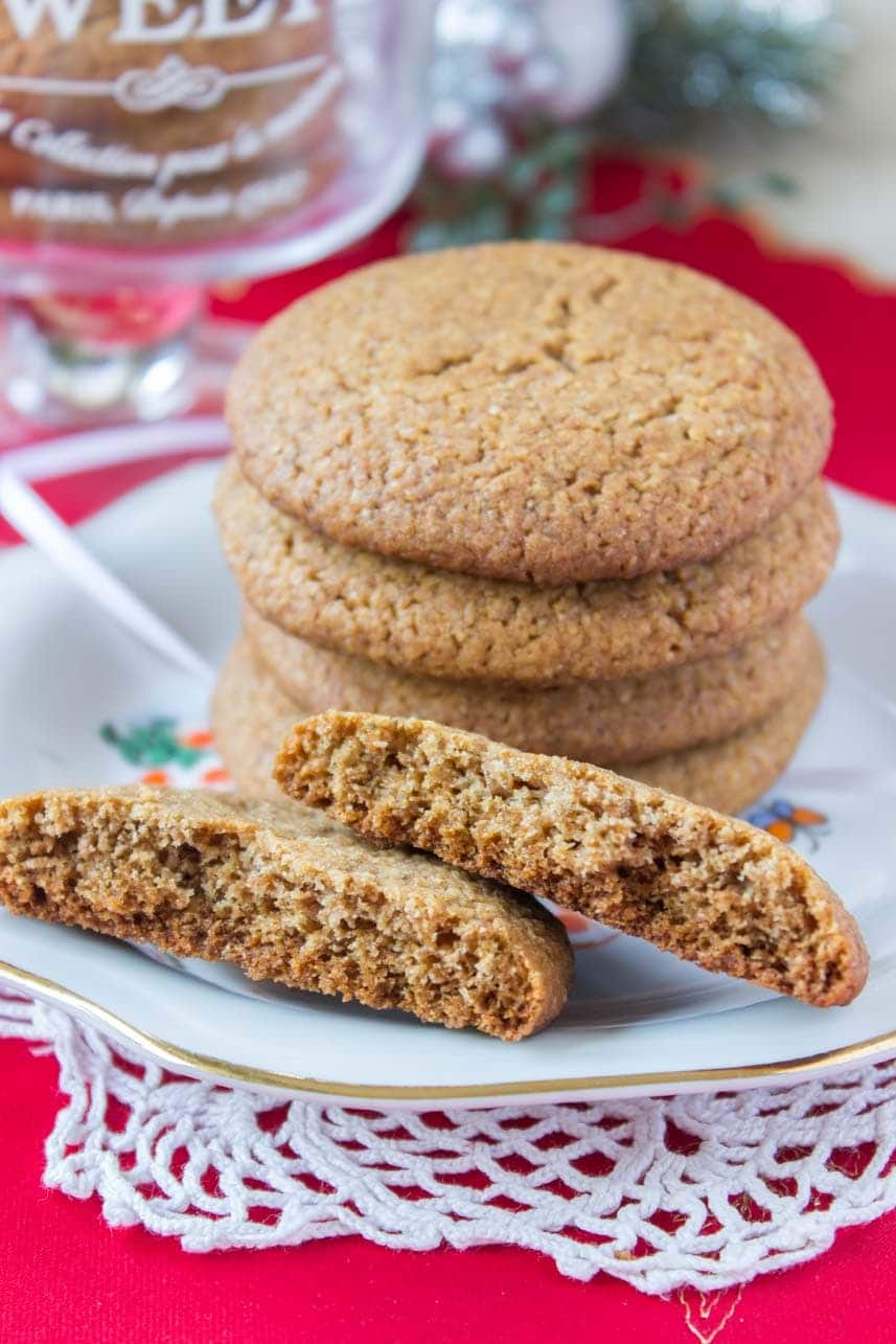 Delicious Honey Cinnamon Cookies with whole grain flour and refined sugar-free.