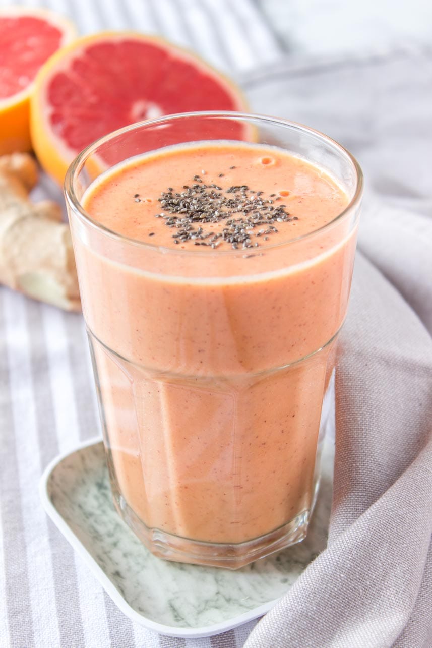 Immune-boosting Grapefruit Ginger Smoothie great for weight loss and detox.