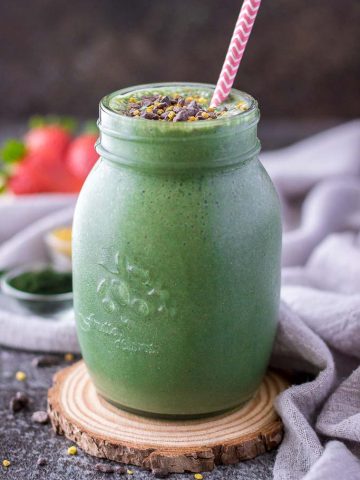 Healthy Strawberry Spirulina Smoothie with spinach and superfoods