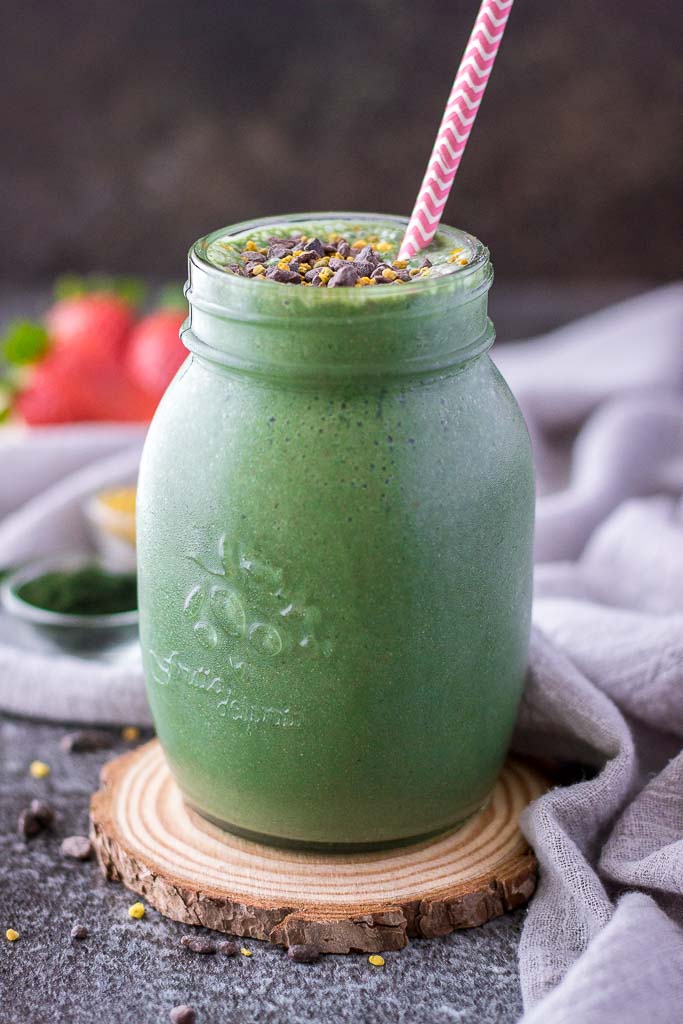 Healthy Strawberry Spirulina Smoothie with spinach and superfoods