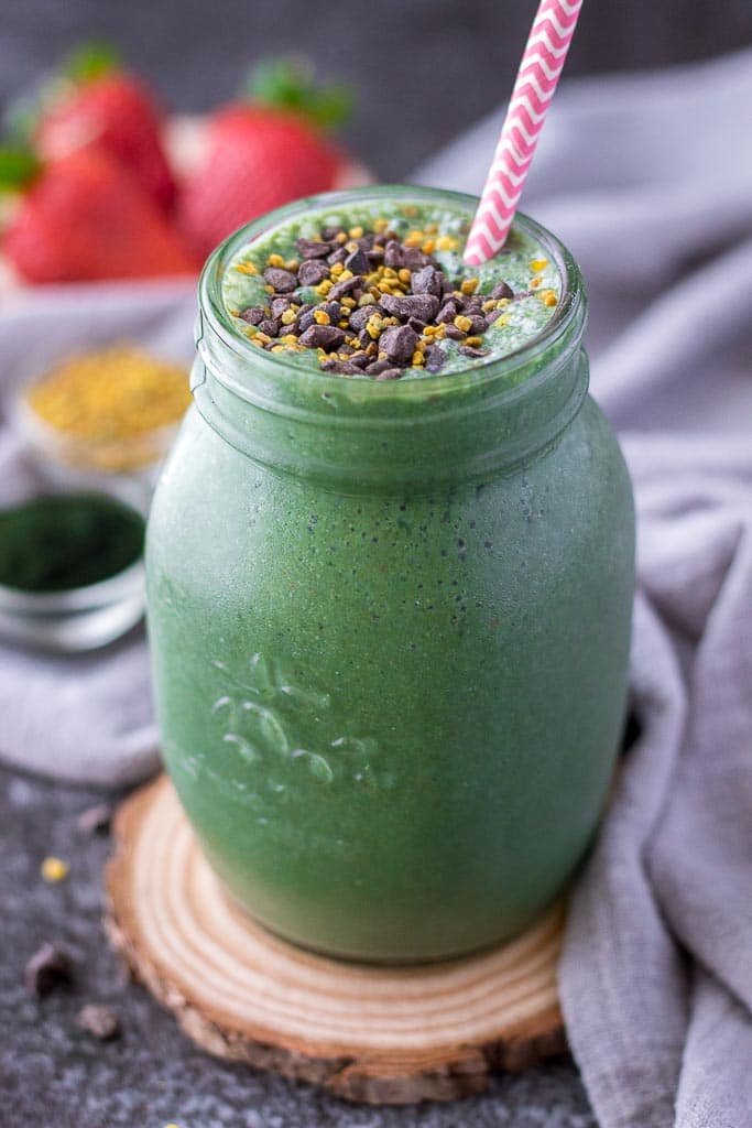 Healthy Strawberry Spirulina Smoothie with spinach and superfoods