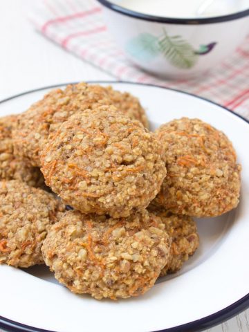 Carrot Cake Oatmeal Cookies