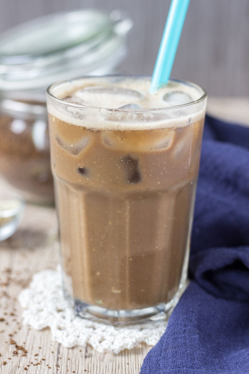Sugar-free Iced Coffee Protein Shake with superfoods hemp seeds