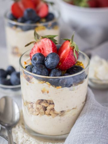Peanut Butter Greek Yogurt Parfaits made with creamy peanut butter and homemade honey granola