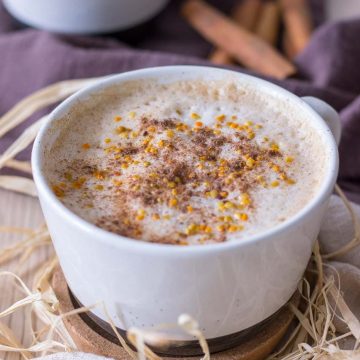 Zdrowy domowy przepis na latte z przyprawami dyniowymi