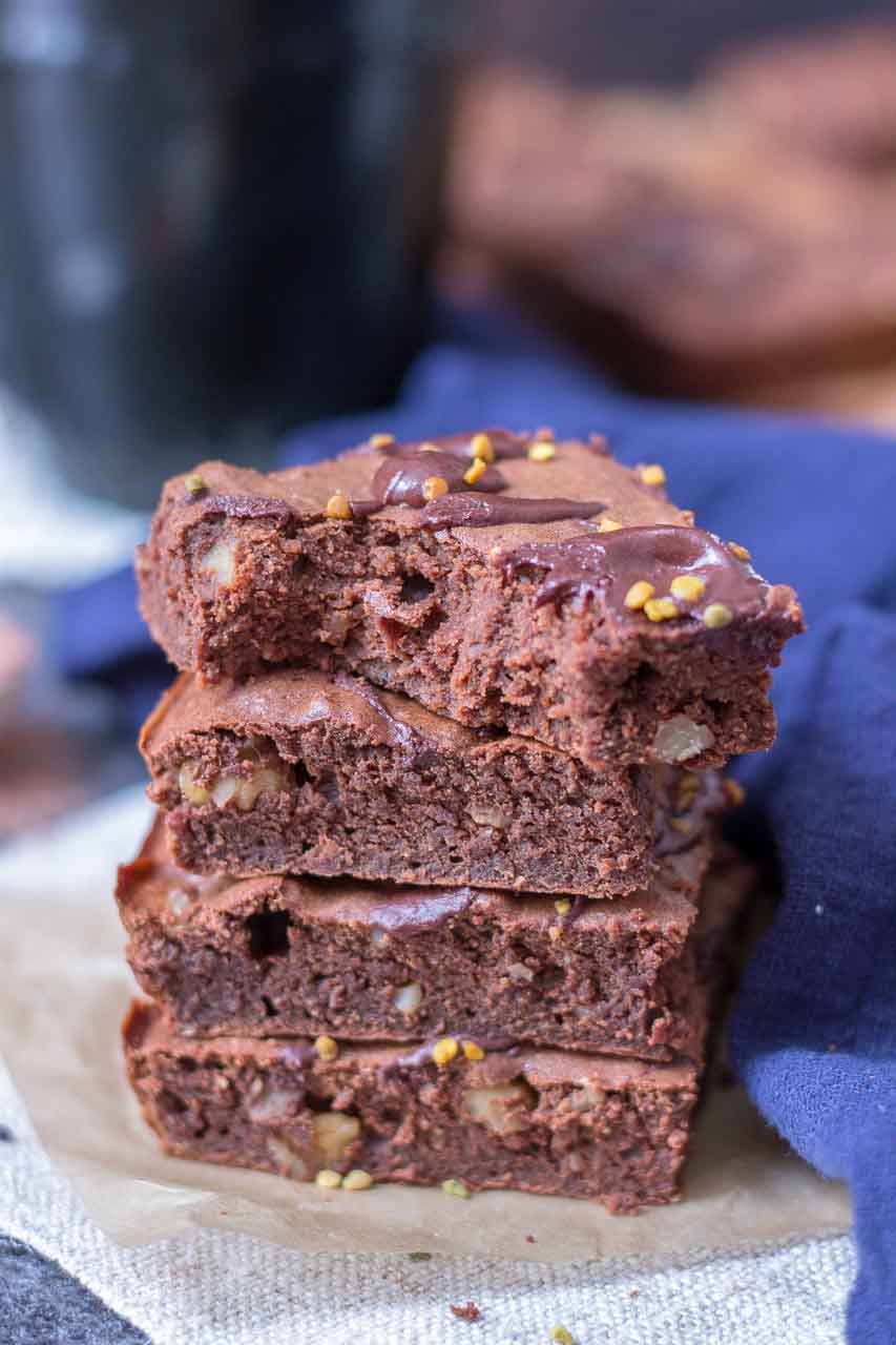 Fudgy Cacao Walnut Brownies