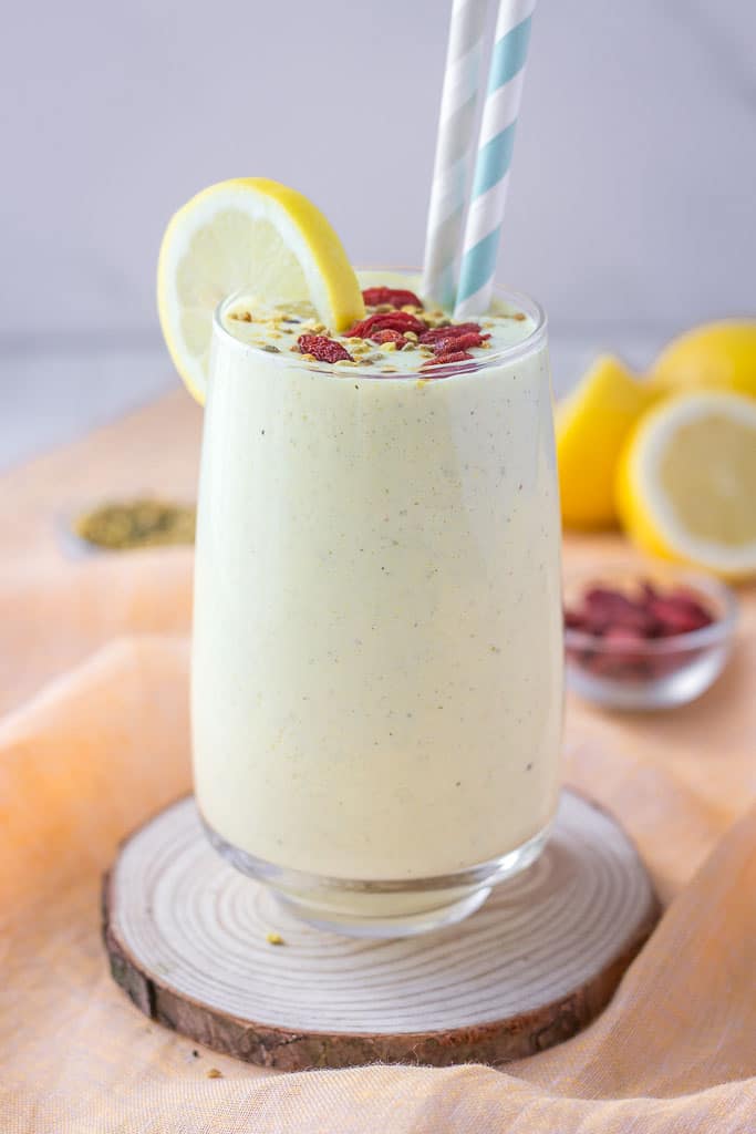 Lemon Smoothie with yogurt and superfoods topped with goji berries