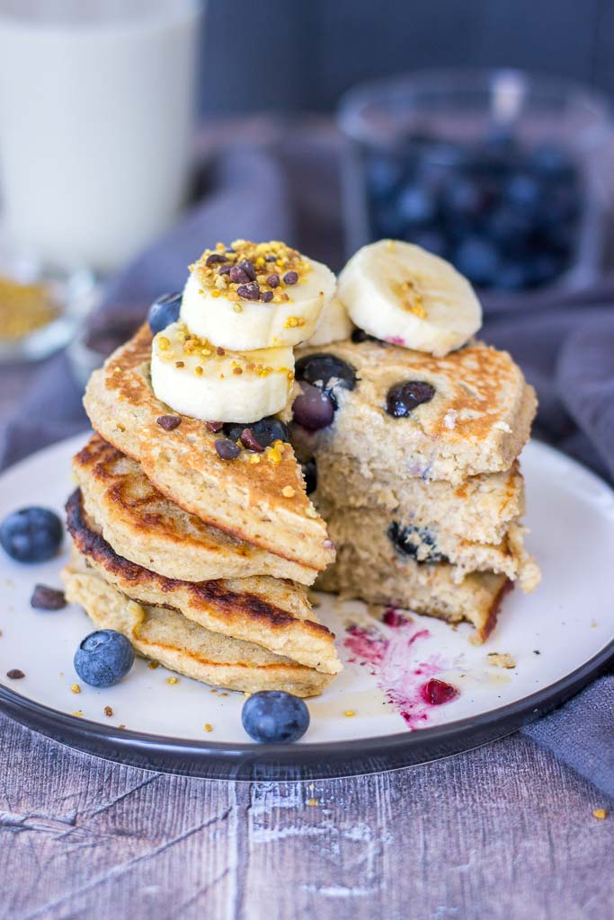 Healthy Blueberry Banana Pancakes with oats