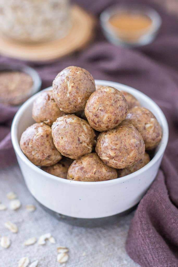 Peanut Butter Protein Balls Utterly delicious healthy snack!